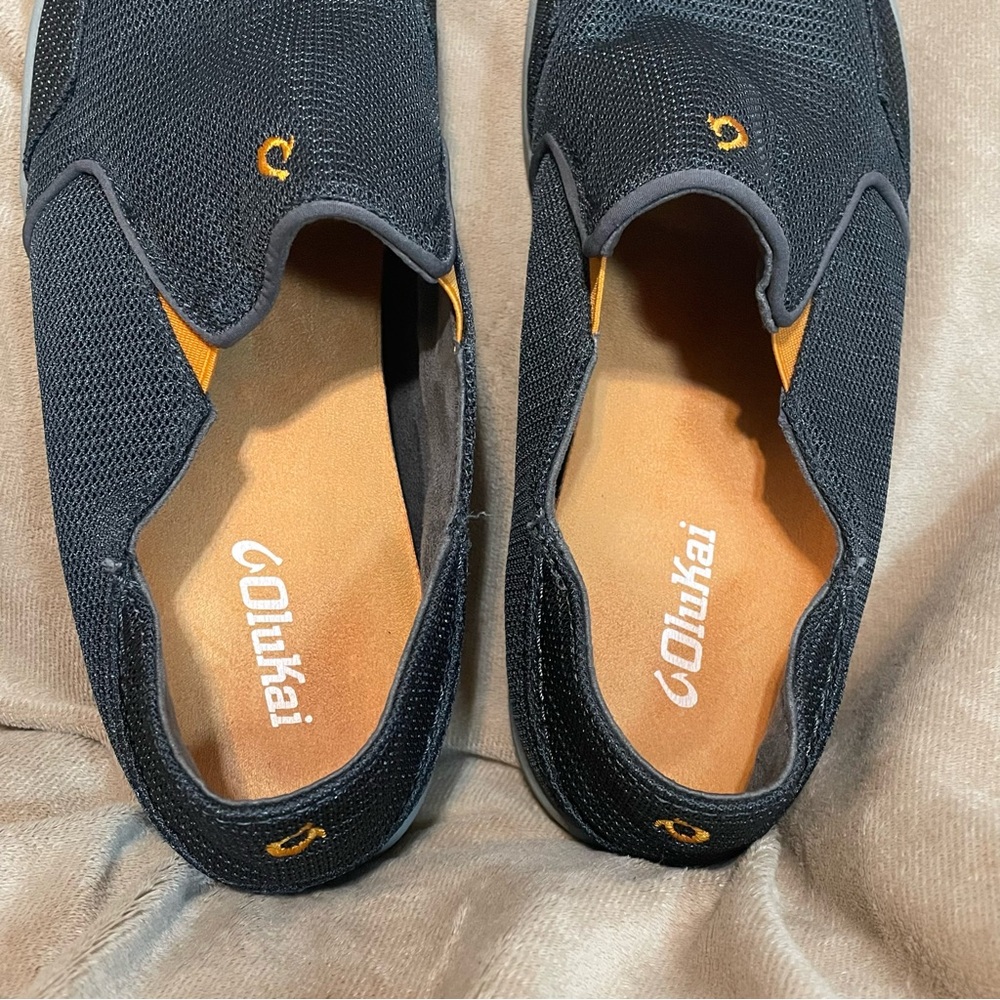 OluKai Men's Nohea Black Slip-On Mesh Sneakers with Dark Shadow. - Picture 6 of 8